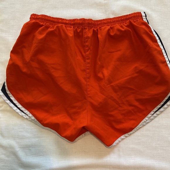 Nike workout shorts size medium - Picture 2 of 9